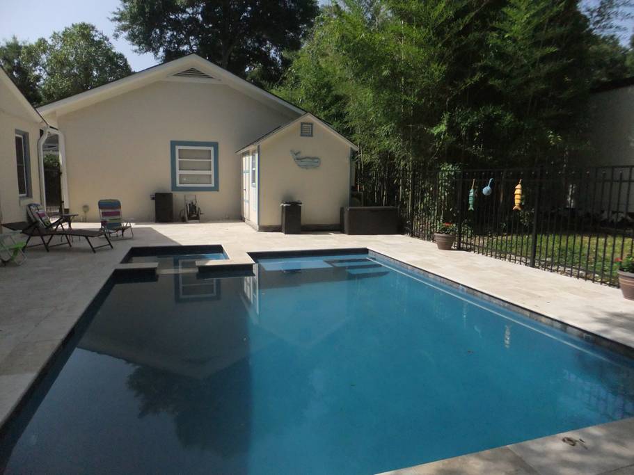 airbnb charleston pool