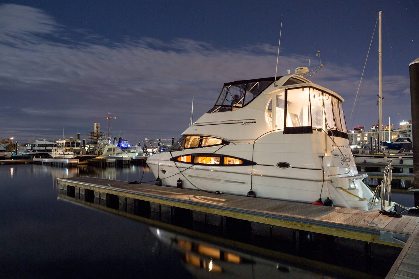 airbnb yacht boston