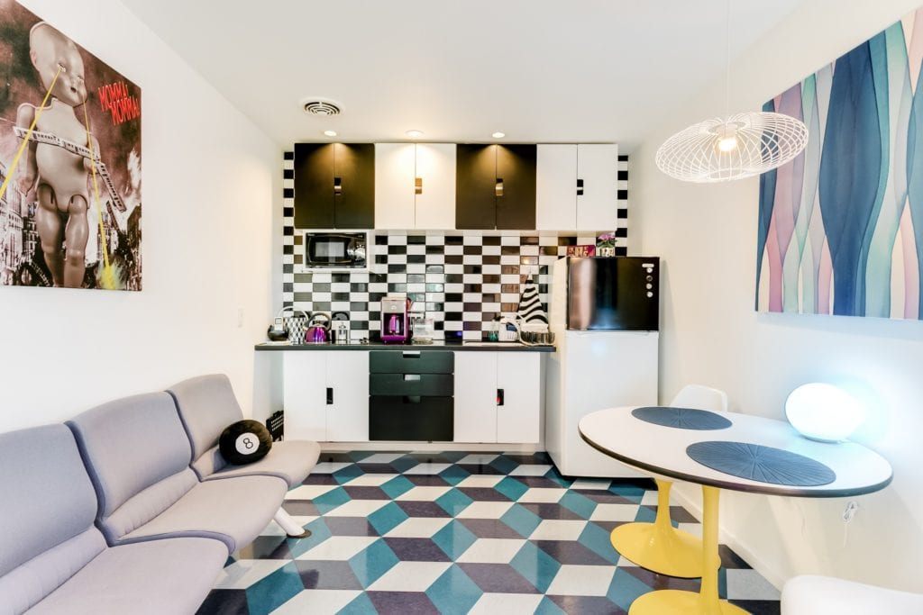 1960 pop art guest house LA airbnb