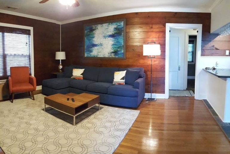 airbnb Houston bungalow in east downtown