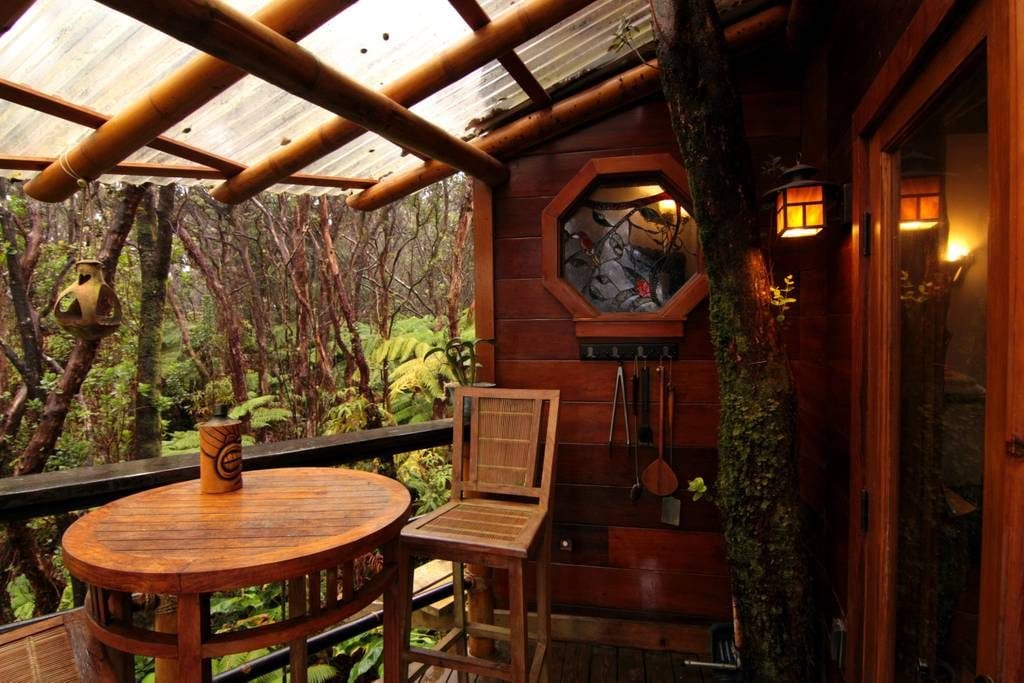 airbnb hawaii custom treehouse