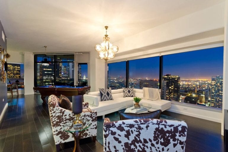 airbnb penthouse suit with views dtla