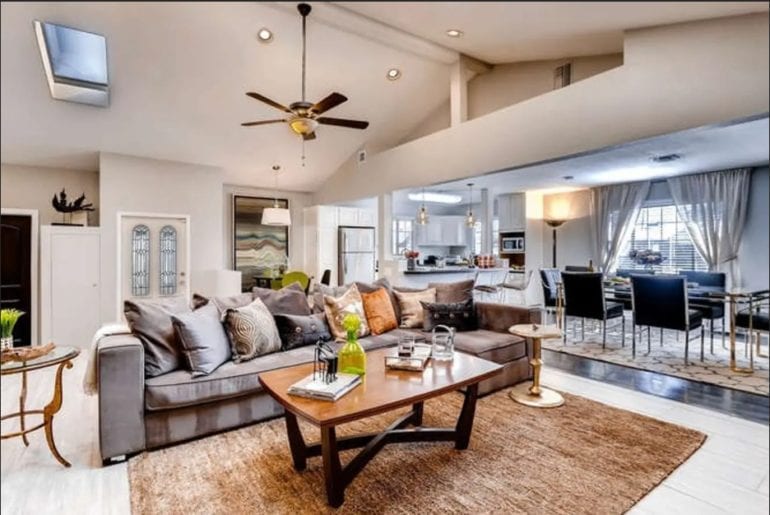 The living room with high ceilings and a sleep look gives you space to spread out and relax