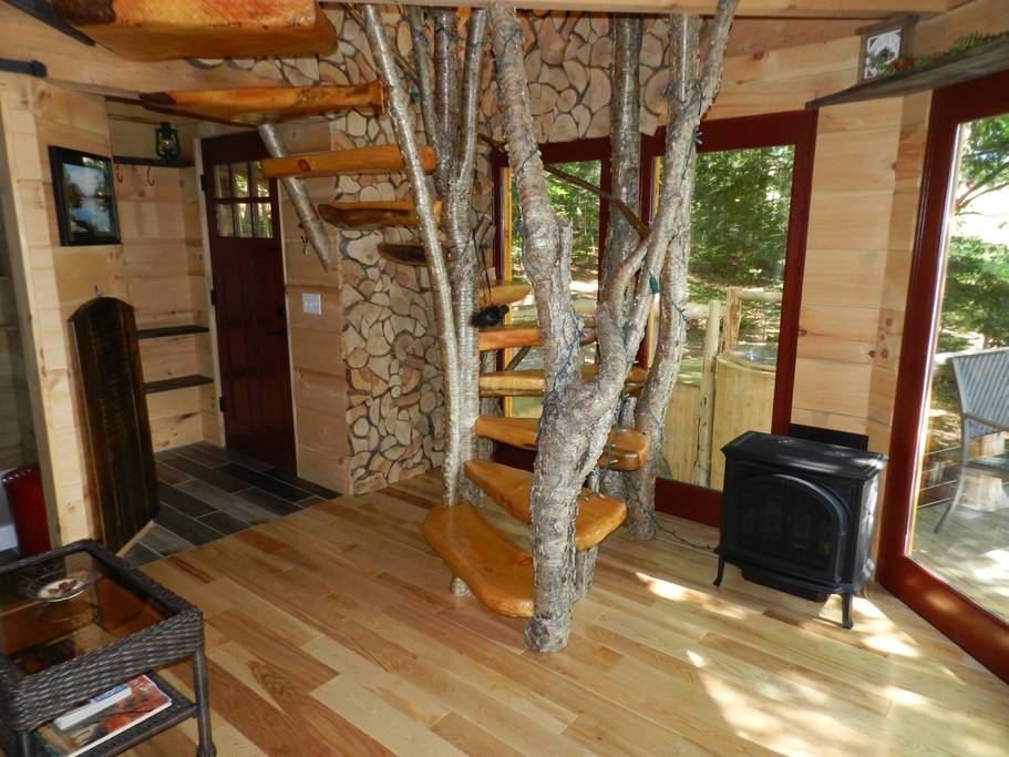 Walker Pond Treehouse