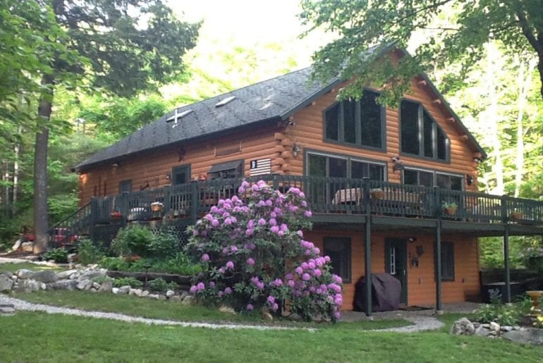 log cabin maine airbnb
