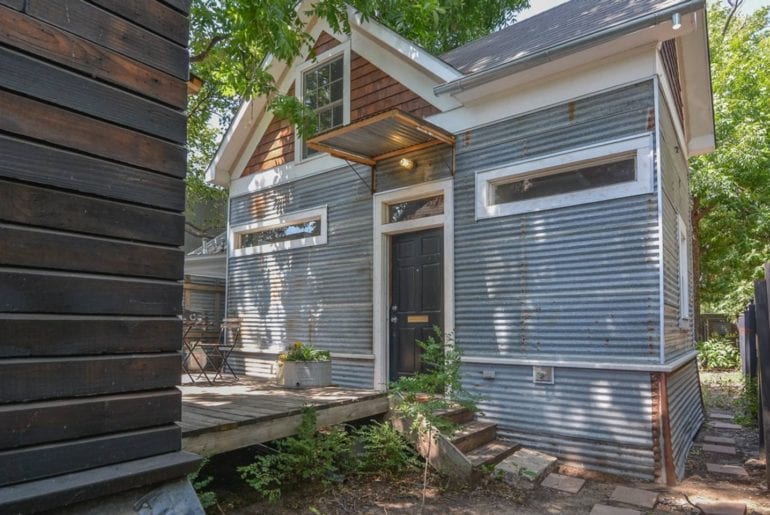 historic 1920s tiny house airbnb dallas