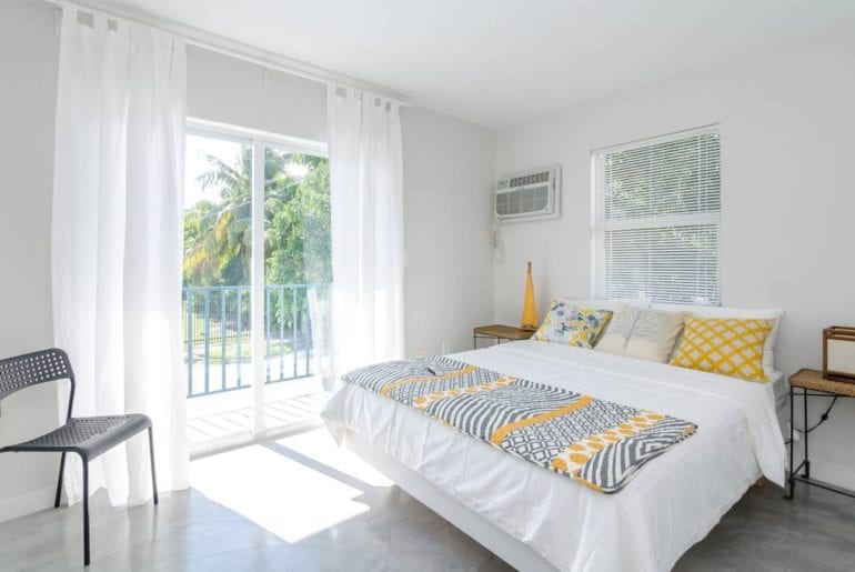 airbnb wynwood apartment with balcony miami