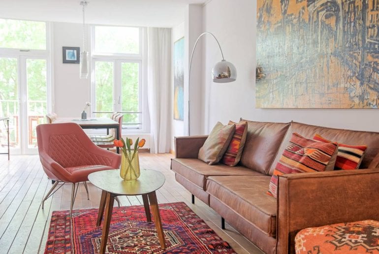 renovated airbnb studio central amsterdam