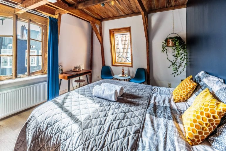 private airbnb luxury room in amsterdam