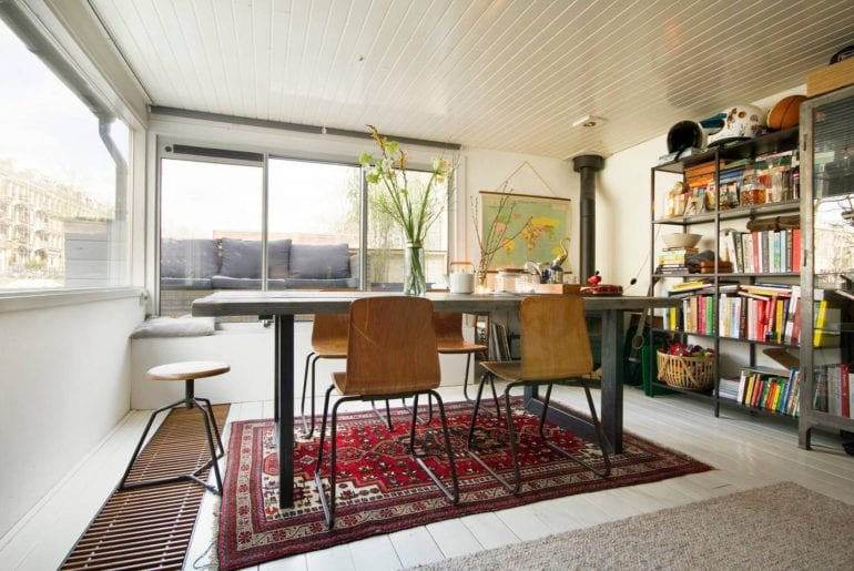 airbnb houseboat oud west amsterdam 
