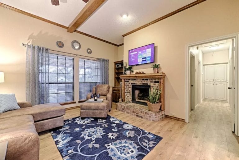 large dallas airbnb home