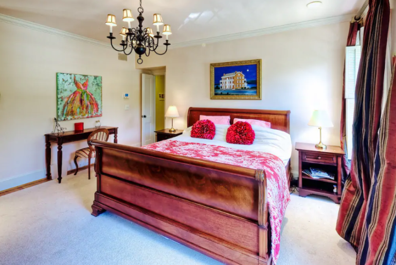 midtown atlanta mansion airbnb