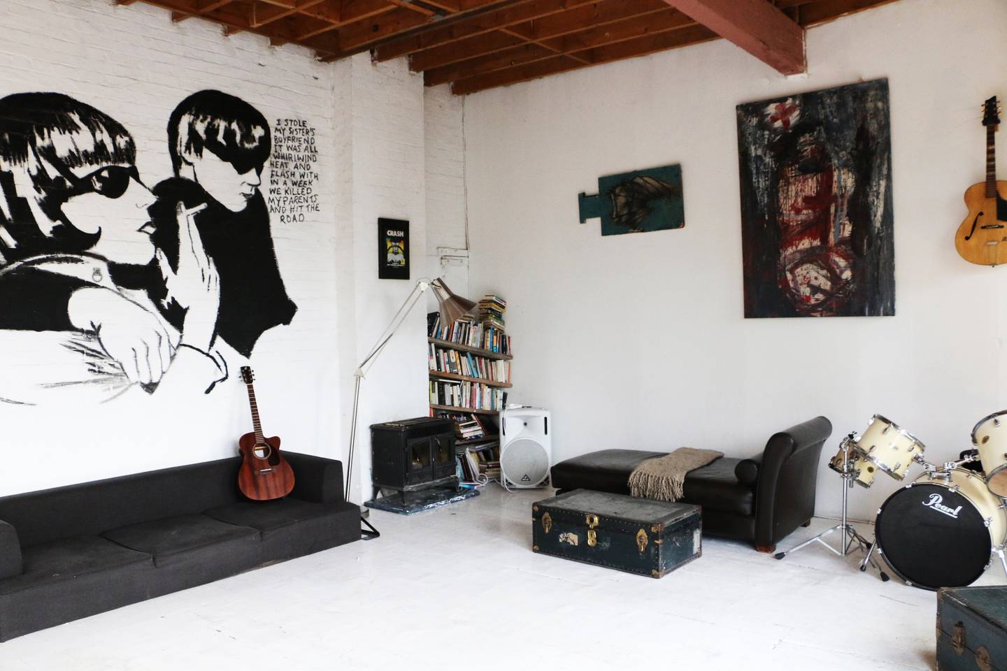 rock and roll warehouse london airbnb apartment