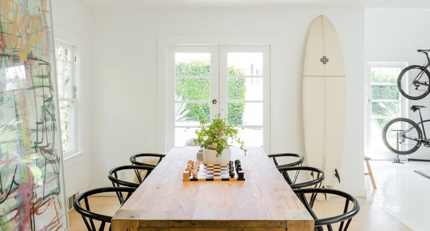 A Pacific Palisades airbnb kitchen