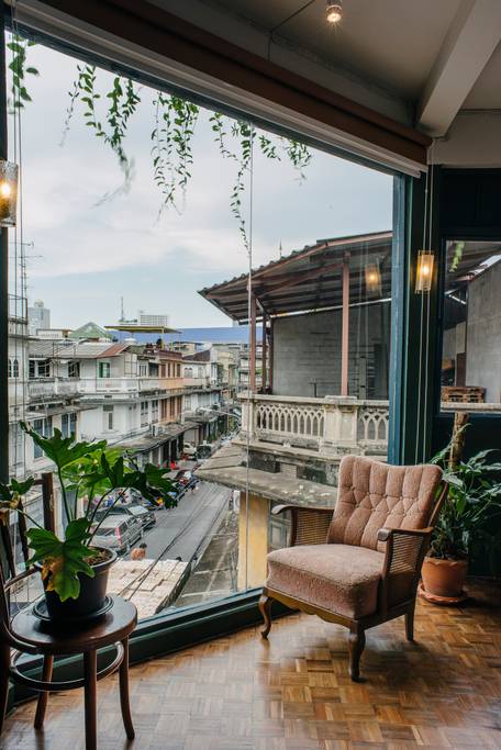 trendy bangkok chinatown airbnb property