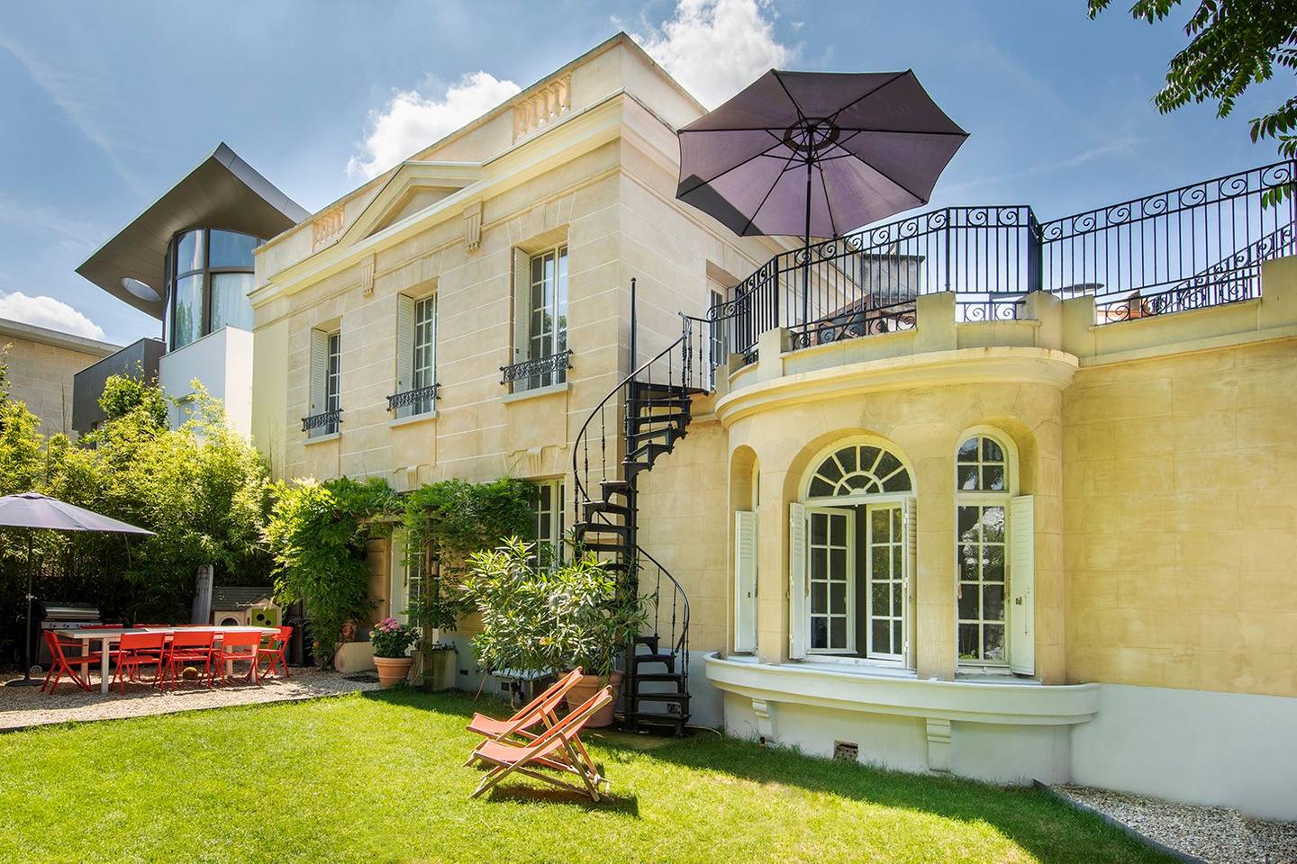 stunning airbnb mansion in bois de boulogne paris