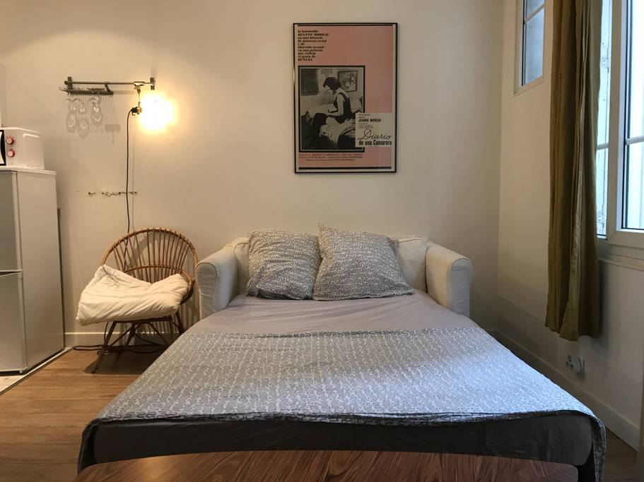 charming airbnb apartment in american district paris