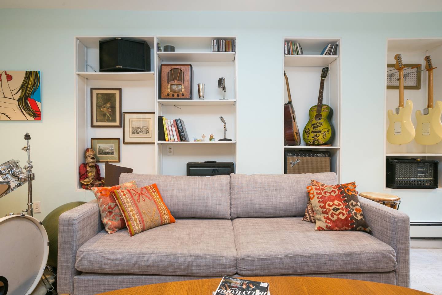 cool musicians apartment in brooklyn from airbnb