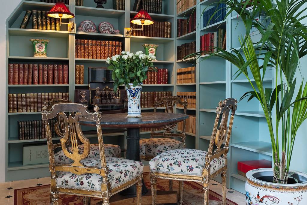 opulent parisian apartment with its own library 