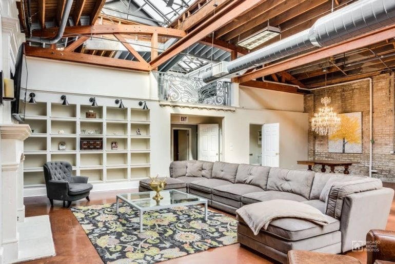 gigantic chicago airbnb loft space