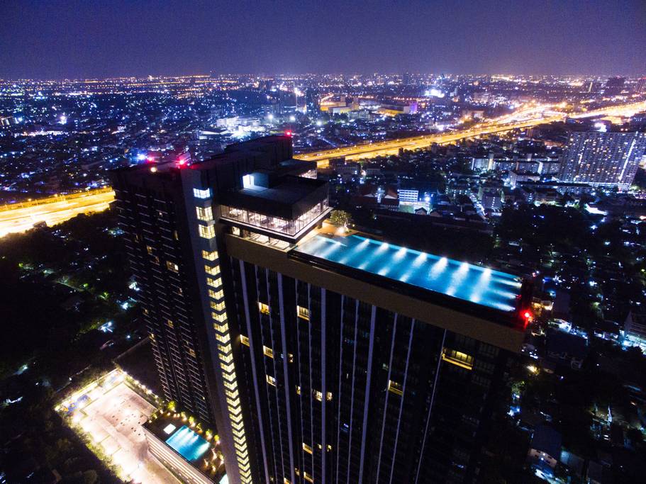 bangkok off the grid apartment with rooftop pool