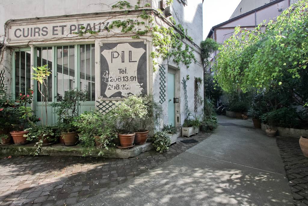 mini house airbnb loft in paris