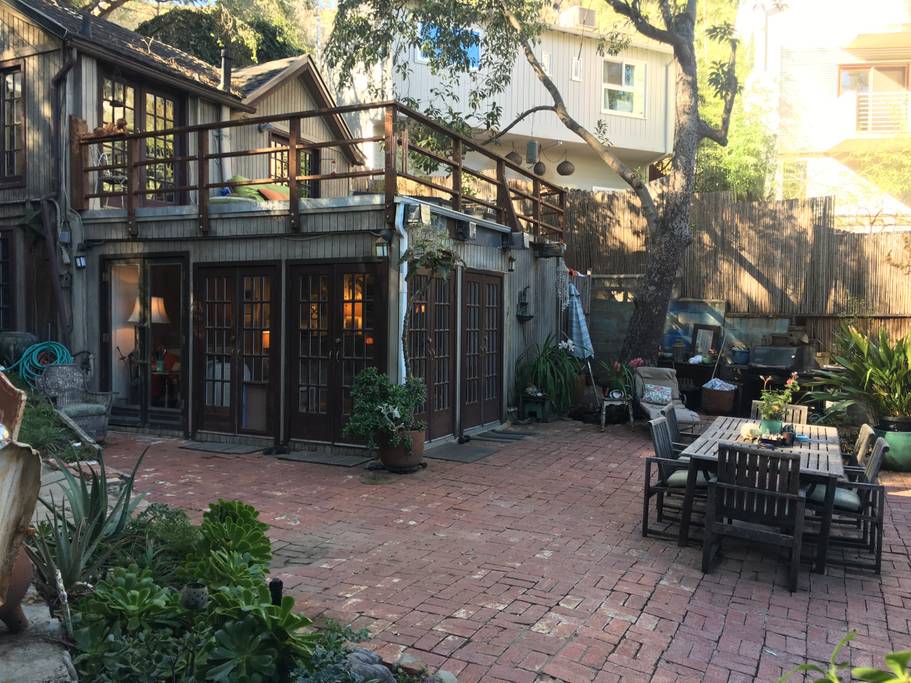 laurel canyon airbnb home los angeles