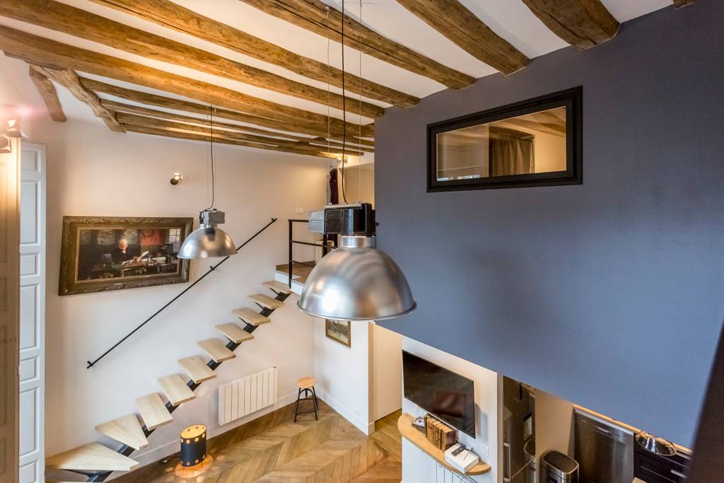 airbnb duplex in marais district