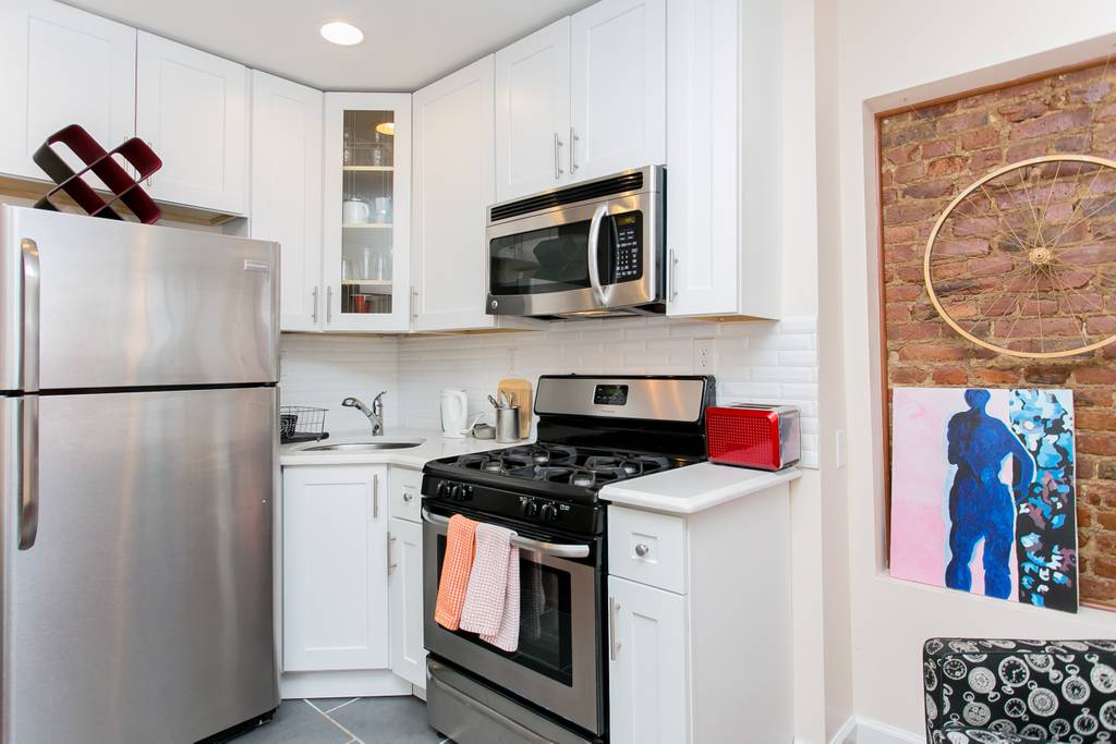 cute brooklyn apartment with exposed brick walls