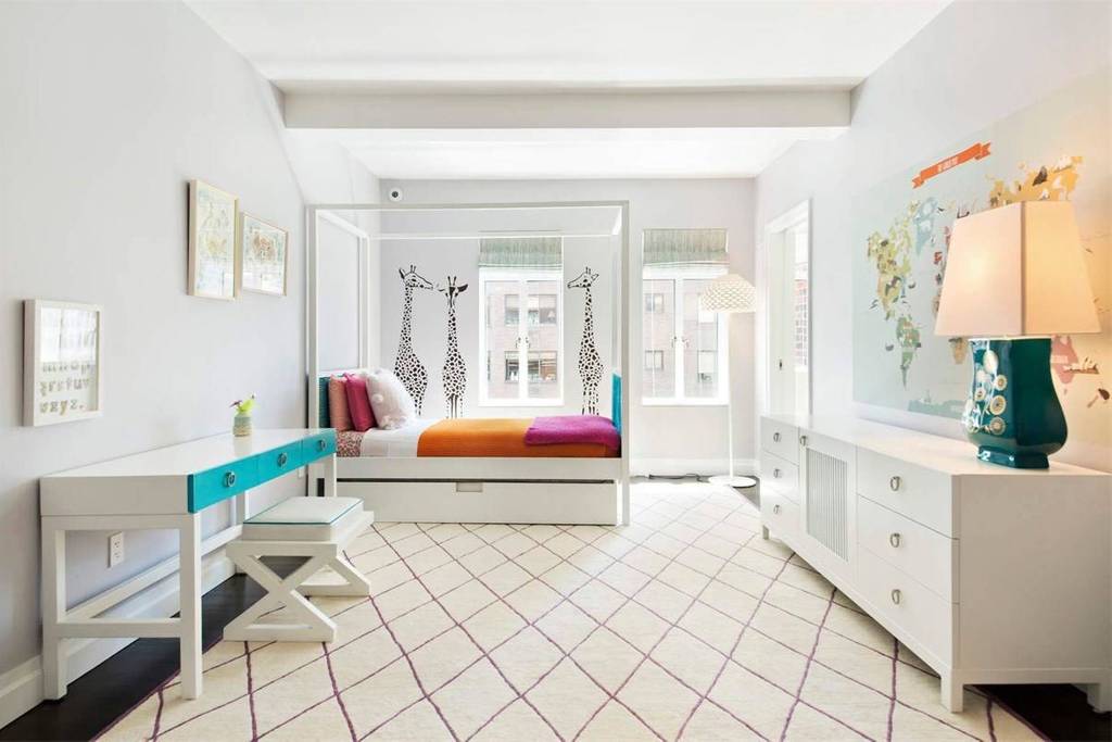 upscale new york apartment close to city attractions