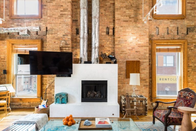 airbnb penthouse in old town chicago