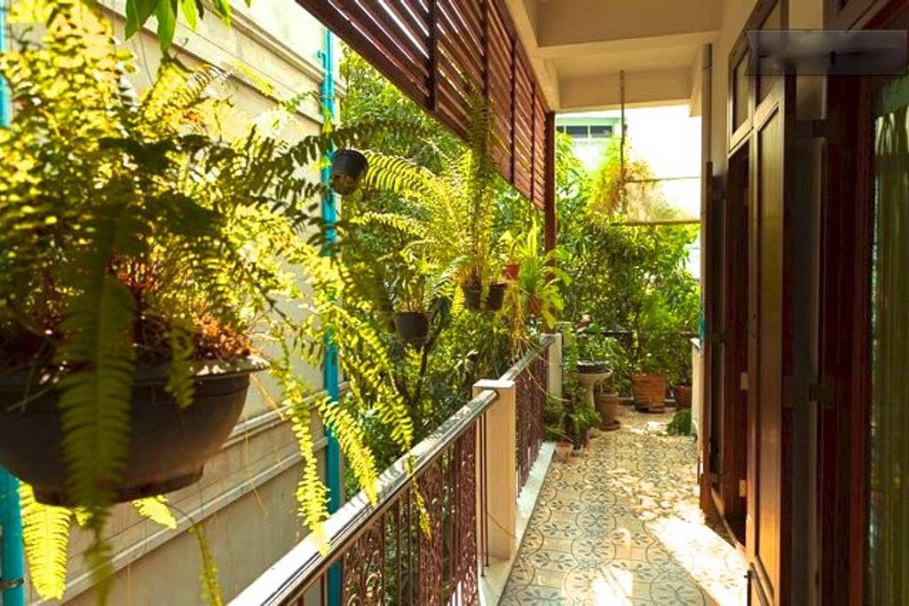 sophisticated airbnb home near siam paragon