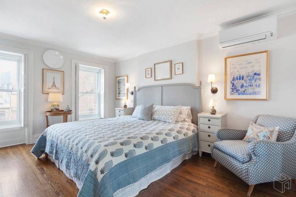 classic airbnb brownstone in slope park new york