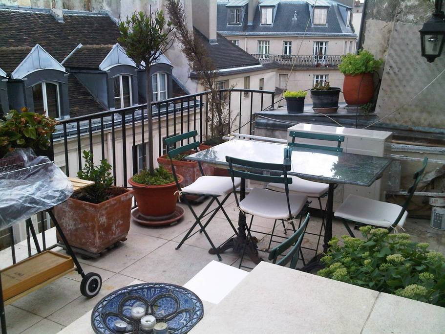 airbnb apartment on ile st louis paris