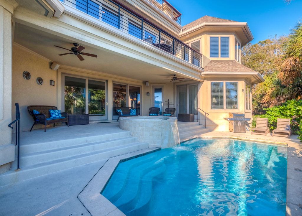 Luxurious Family Home With Pool & Spa hilton head
