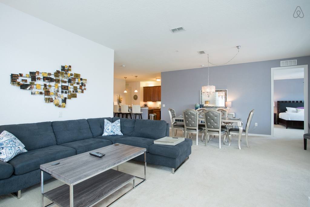 Modern Airbnb Apartment Near SeaWorld Orlando