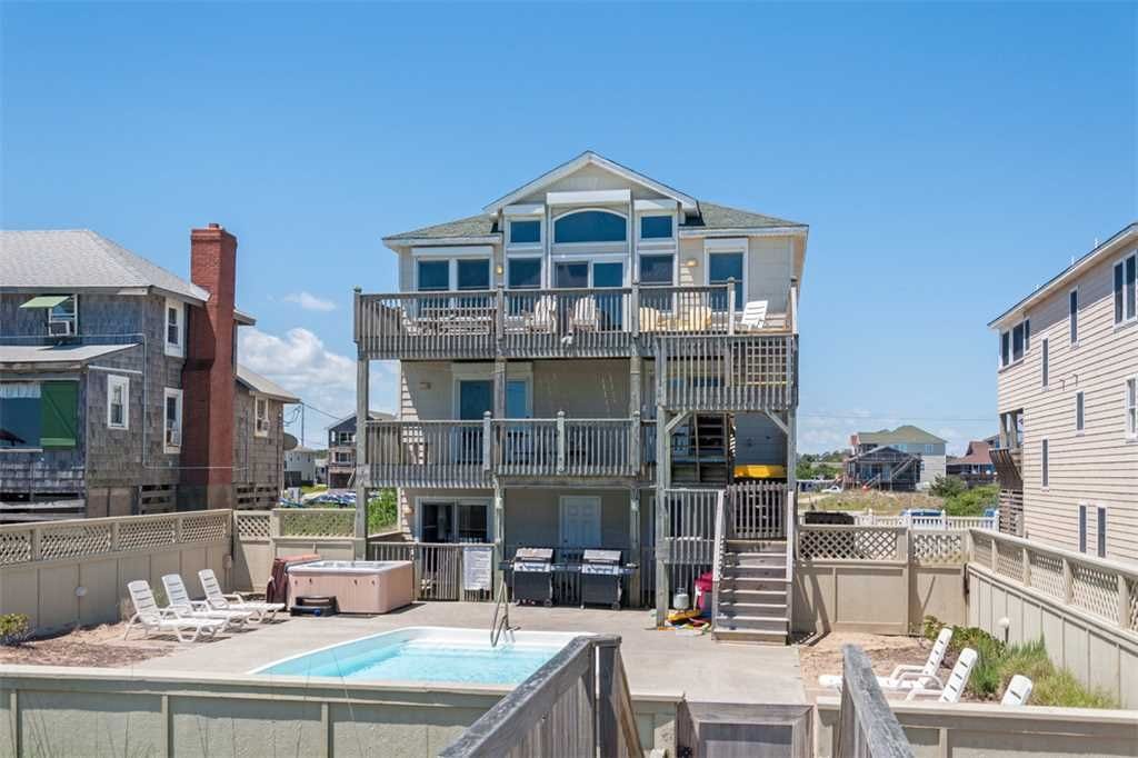 luxury beachfront vrbo property on outer banks