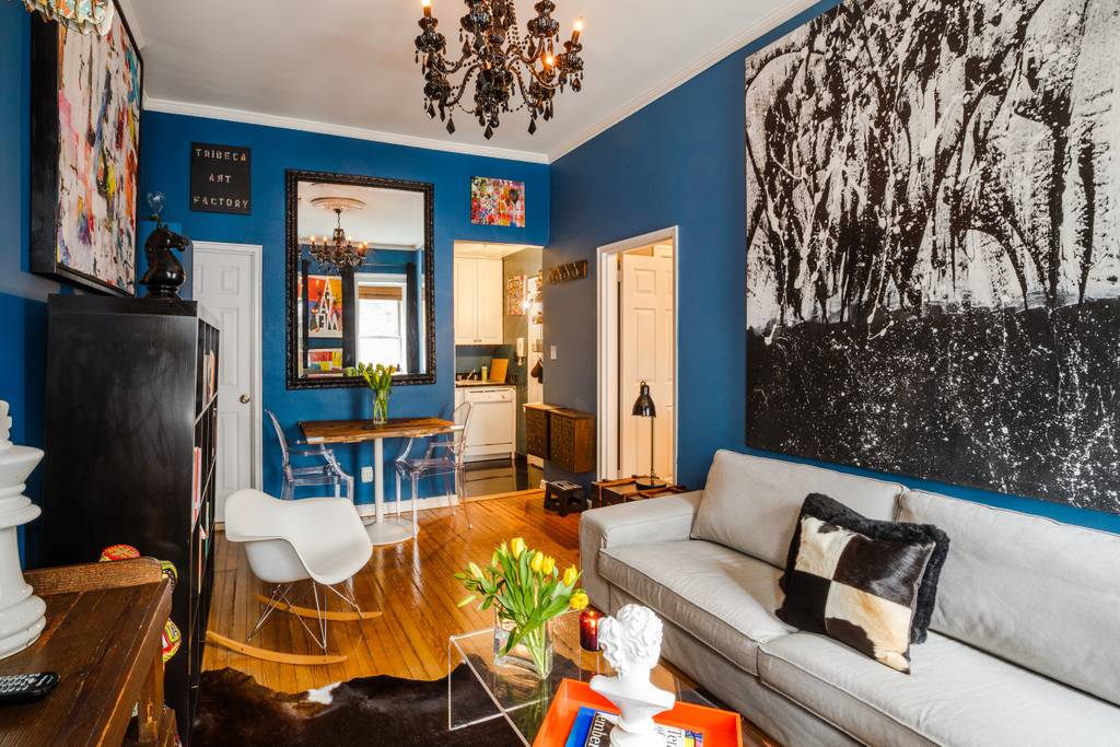 pop art airbnb new york home