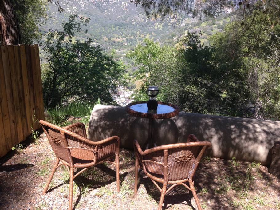 airbnb cabin on Sequoia National Park