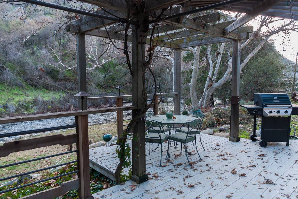 rustic airbnb california cabin near three rivers