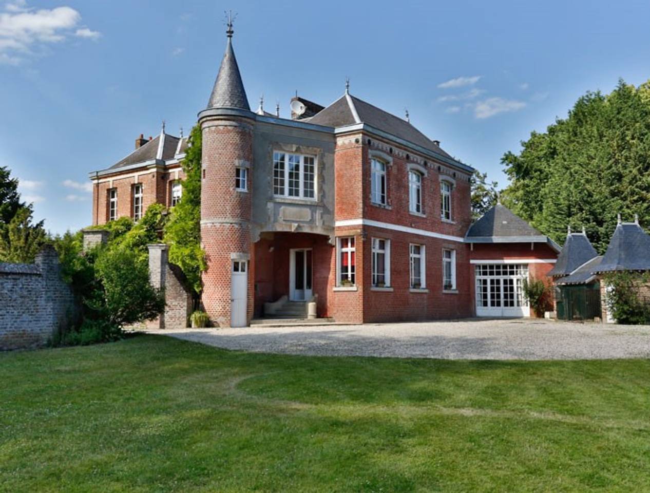 senercy castle with private pond and pool airbnb