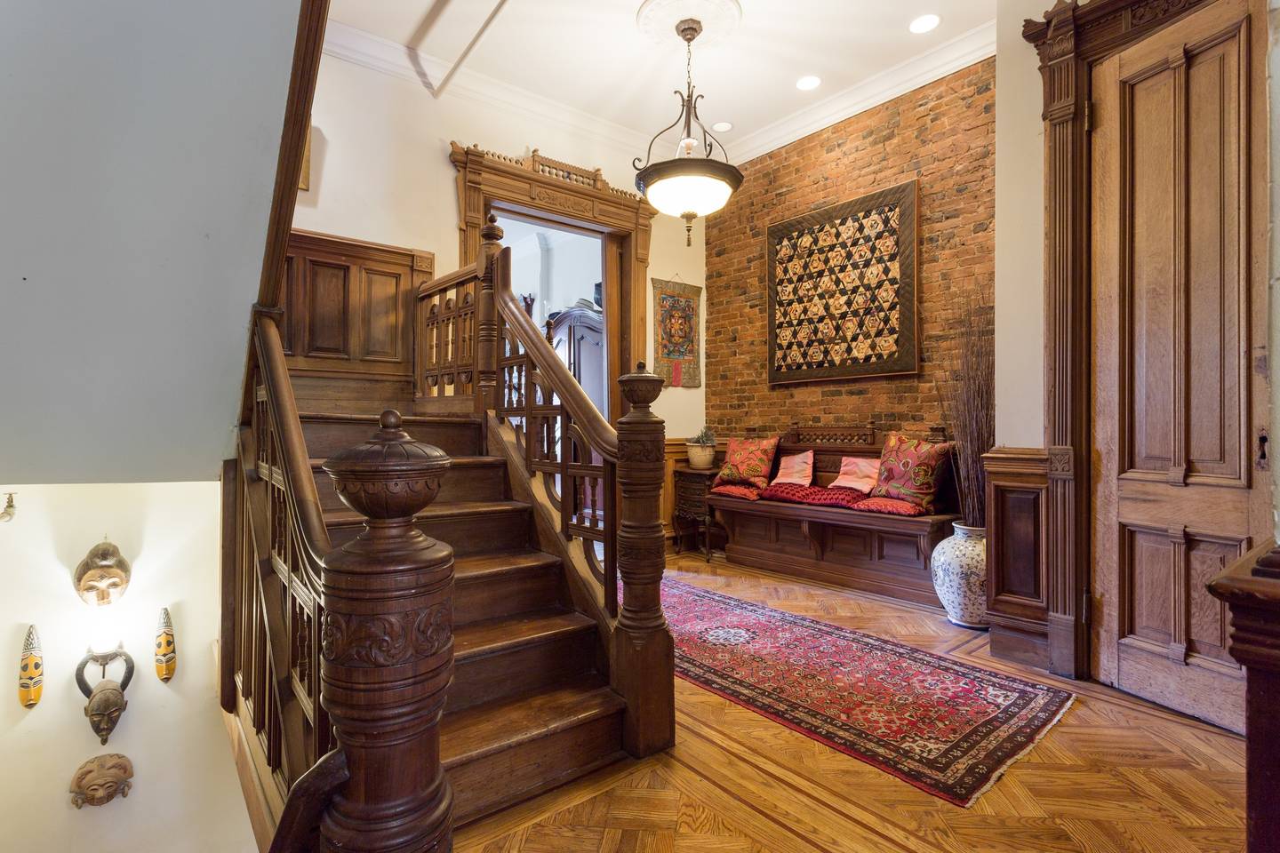 new york victorian townhouse airbnb