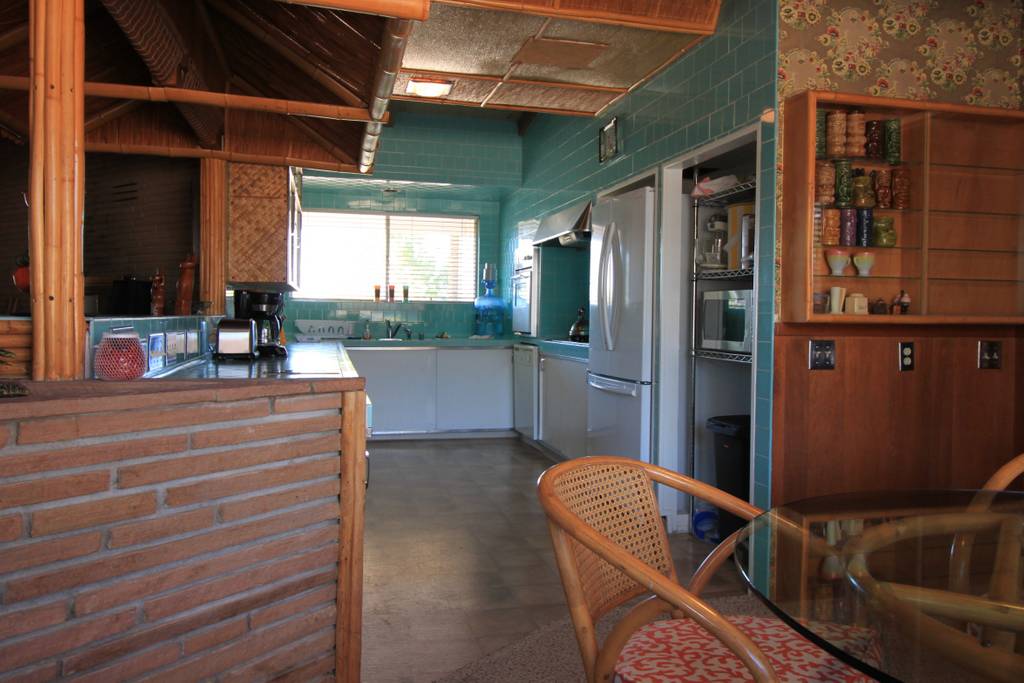 house with tiki bar available for coachella