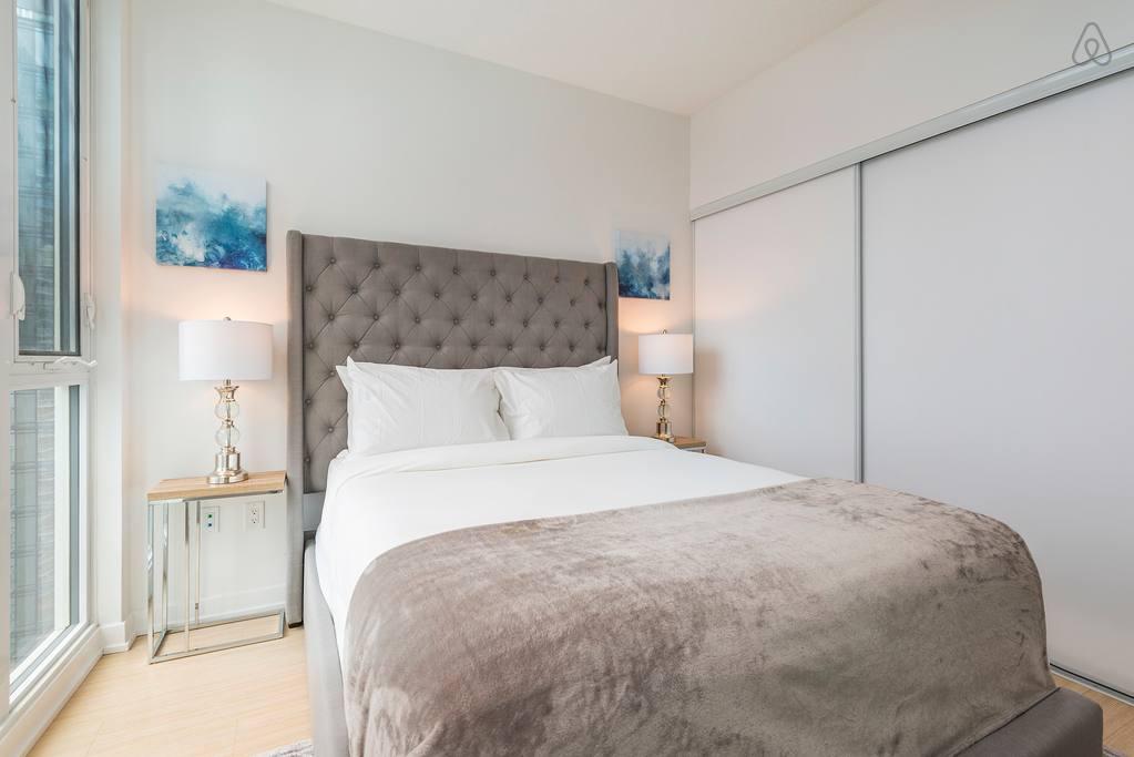 upscale executive suites airbnb toronto