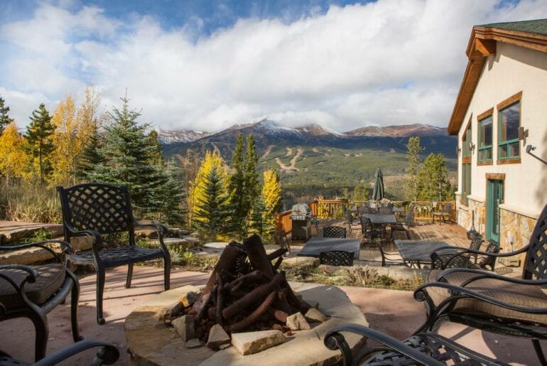 estate home in the rockies