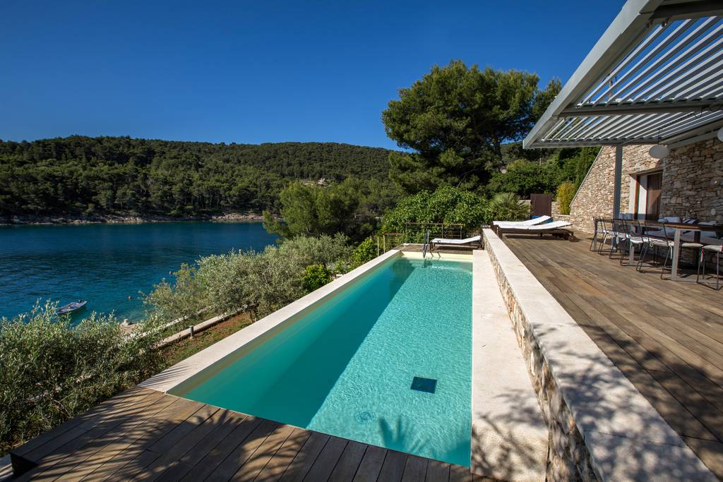 luxury airbnb Stomorska villa croatia
