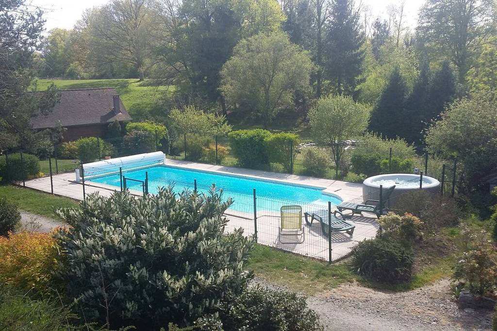 cabin in the dordogne with swimming pool airbnb