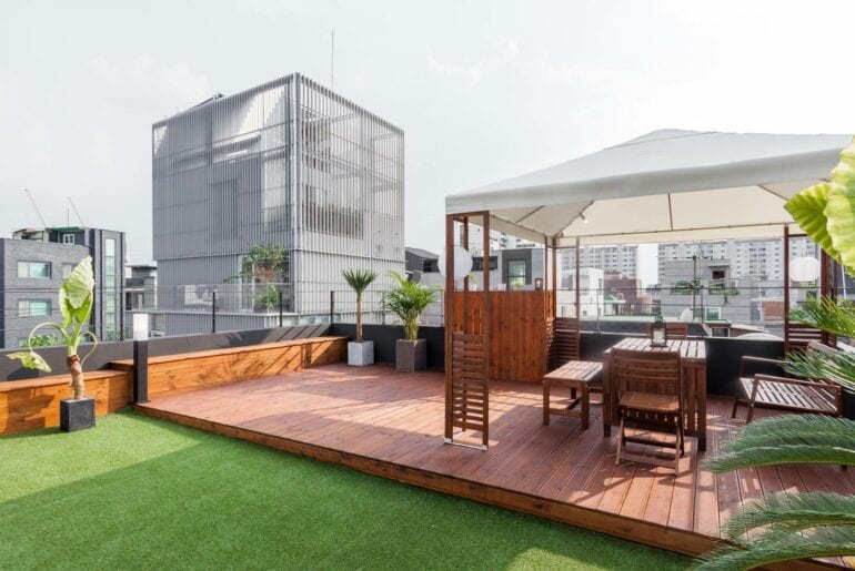 seoul airbnb with rooftop deck