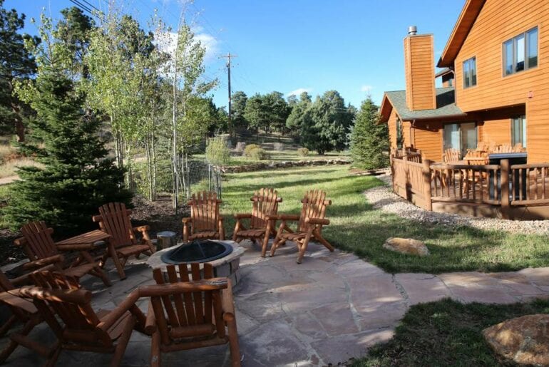 mountain airbnb in estes park